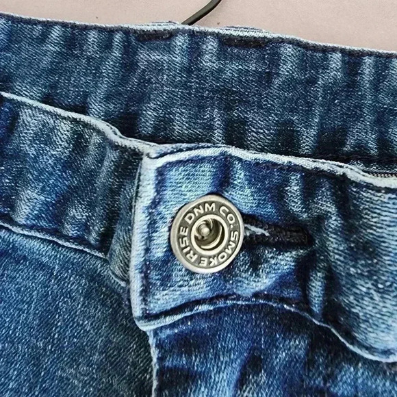 Distressed Denim Jeans Skull Graphic Patches Slim Fit Style - Picture 4 of 6